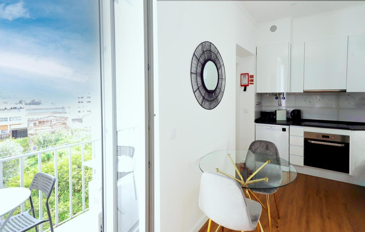 Apartment Ajuda Tagus River View Lisbon Bagian luar foto