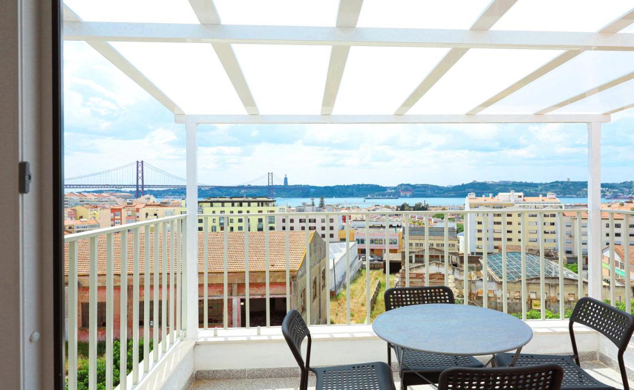 Apartment Ajuda Tagus River View Lisbon Bagian luar foto